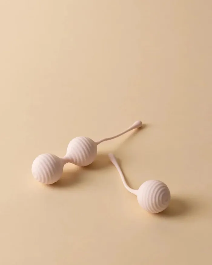 PAR FEMME Female Sex Toys AAH Kegel Set